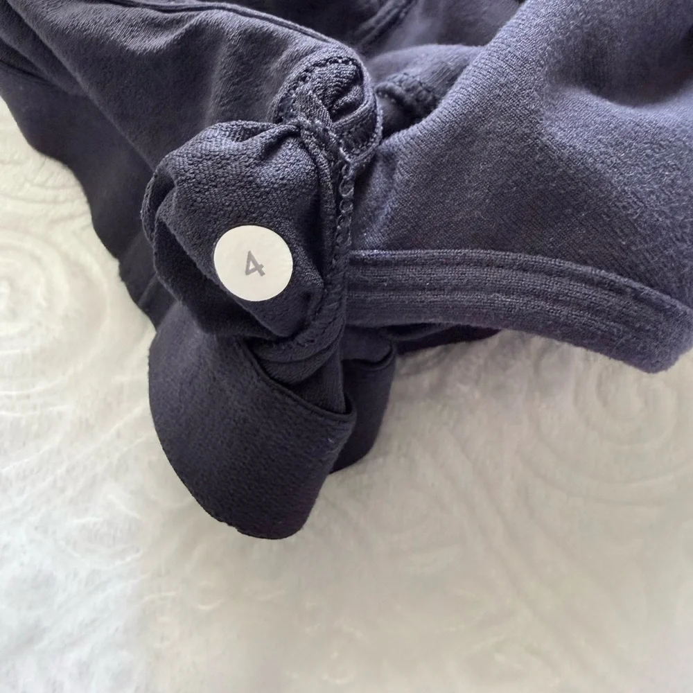 Lululemon Black Racerback Athletic Tank Top Built In Bra Size 4